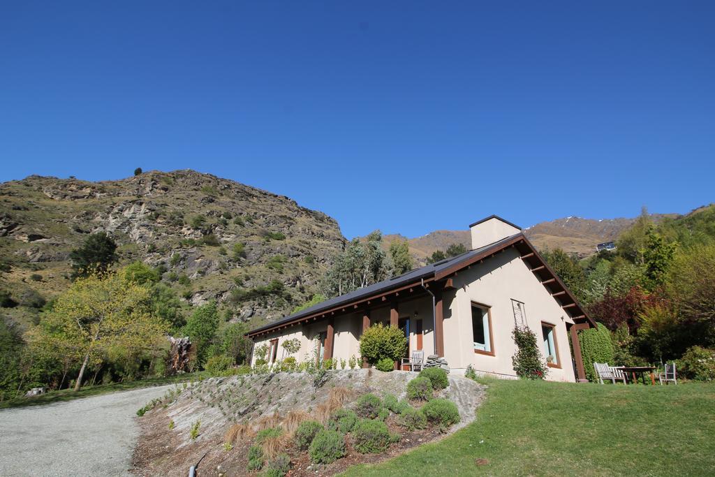 The Paddock Straw Bale Luxury Holiday House Arthurs Point الغرفة الصورة