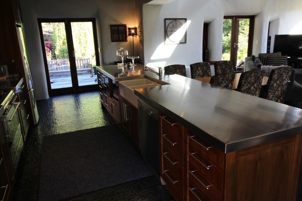 The Paddock Straw Bale Luxury Holiday House Arthurs Point الغرفة الصورة